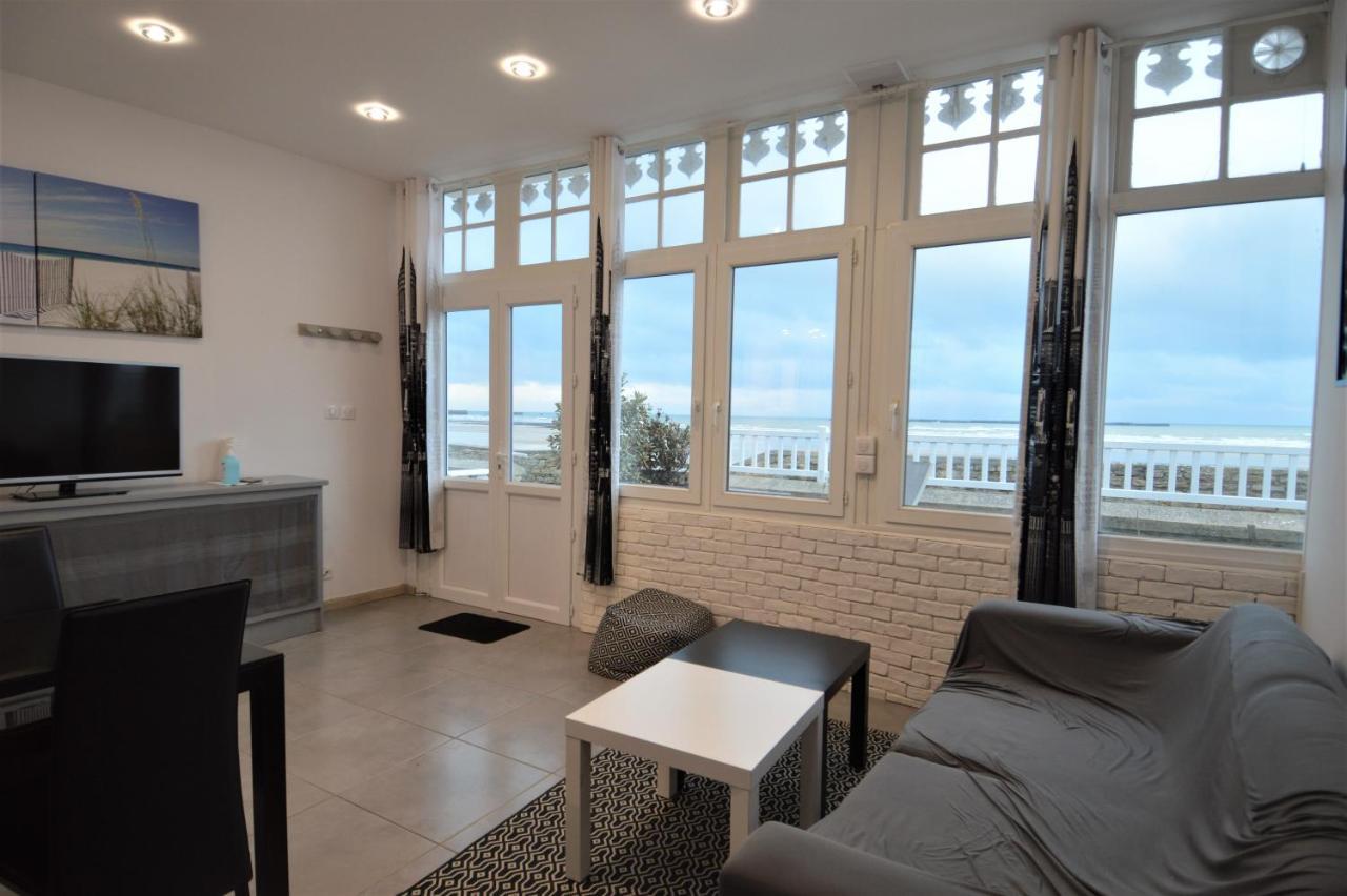 Appartement En Front De Mer Avec Terrasse Et Vue Mer Arromanches-les-Bains Exterior foto